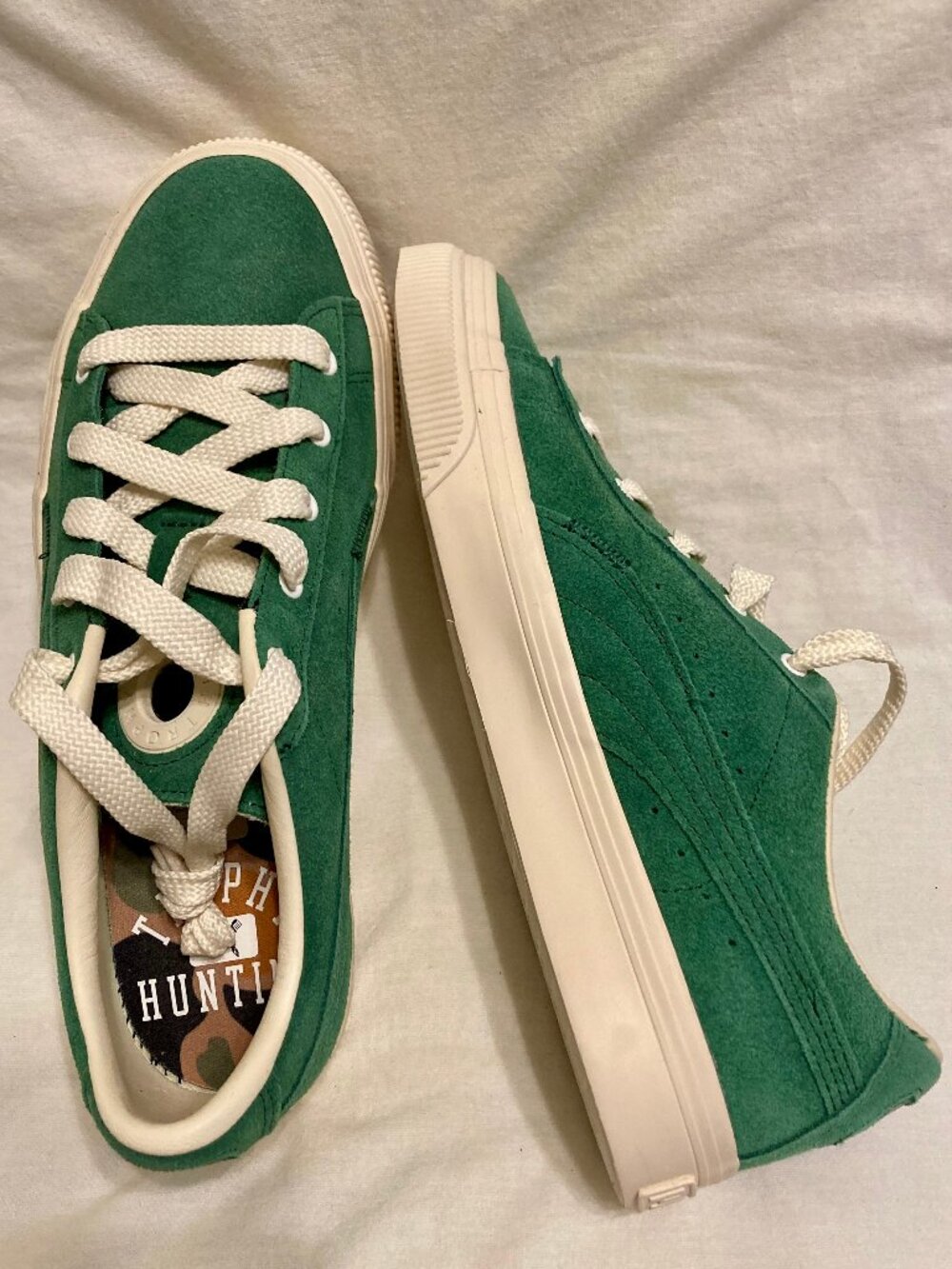 NWOT, Women's SZ 8, Puma Vulc Trophy Hunting Sneakers, Green Suede